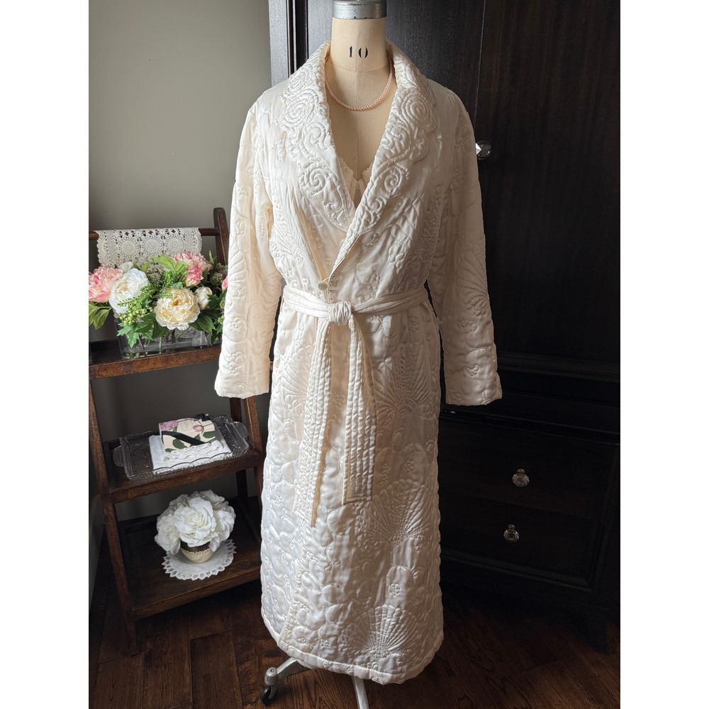 Vintage 90s Quilted Shell Trapunto Long Robe Cream Satin Dressing Gown L